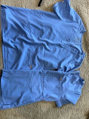 FIGS Siel Blue Medical Scrub Top Set